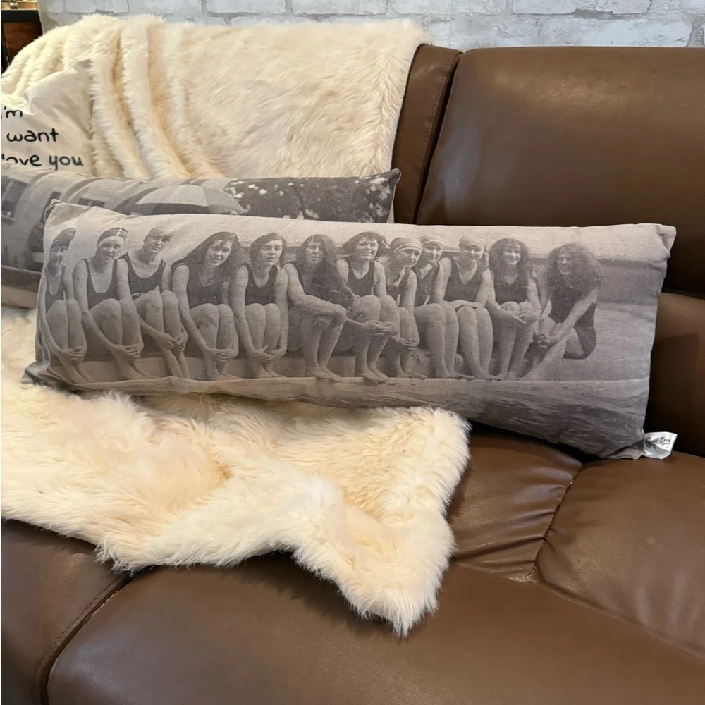 Decorative Pillow Lumbar Style Vintage Photograph Poolside Girls Zipper Closure